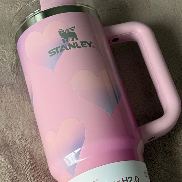*NWT* Stanley Valentine’s Day 30oz Stainless Steel powder pink heart Gradient - Picture 11 of 11